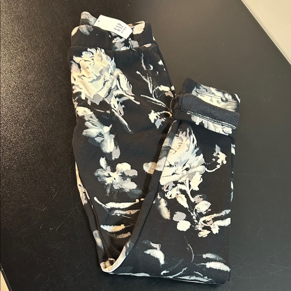 GAP Kids Black‎ and White Floral Leggings